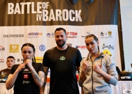 Zwei Kämpferinnen auf der Pressekonferenz während des Battle of Barock IV