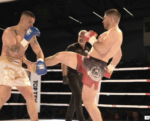 Sergej Braun im Ring mit einem Kontrahenten beim Battle of Barock in Fulda