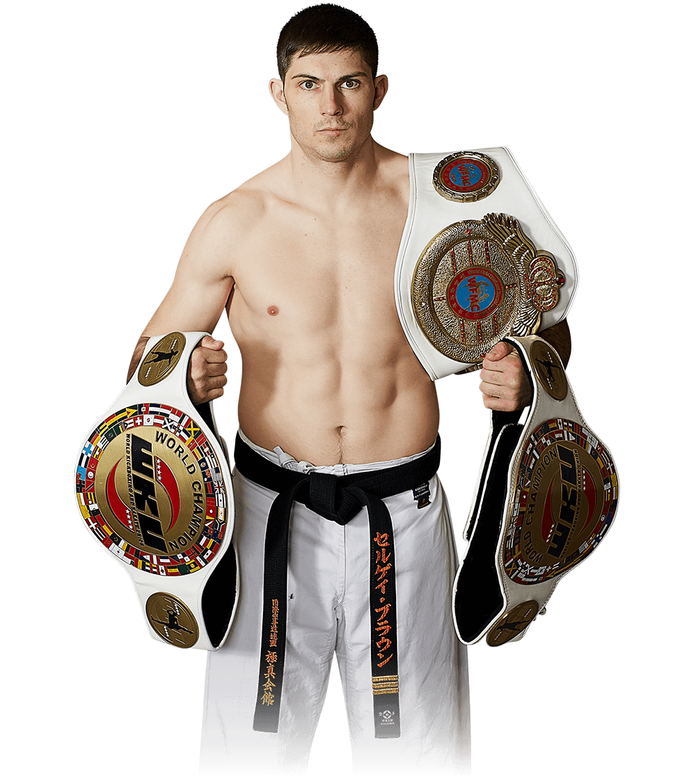 Sergej Braun mit drei gewonnenen Gürteln